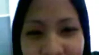 Порно кастинг дээр нүдний шилтэй охин өөрийгөө завхарсан талаас нь харуулсан