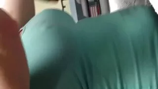 Тайван бус Азийн охин оролцож бүлэг секс