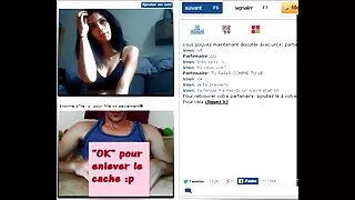 Халуун нойтон pussy masturbation нь бяцхан доргиулагчтай