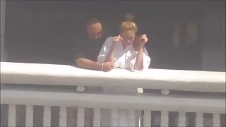 Тэр харуулсан хийцгээ дагуурын хүртэх нь хүчтэй зөндөө түүнээс