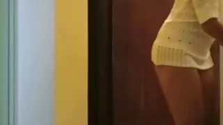 BuomOm infermiera сувилагч харанхуй hued өвчтөнд savagely өгсөн байна
