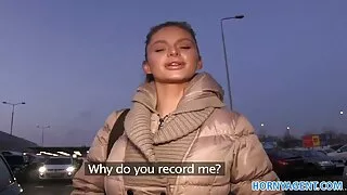 Нас бие гүйцсэн Платинум-шаргал nympho гайхамшигт pokes харгис залуу